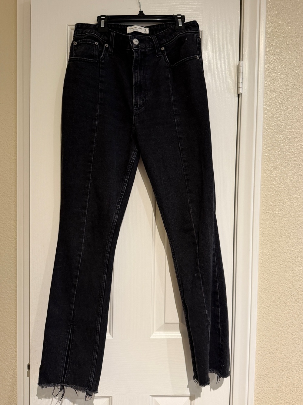 Abercrombie & Fitch Curve Love High Rise High Rise Black Jeans | Size 28S